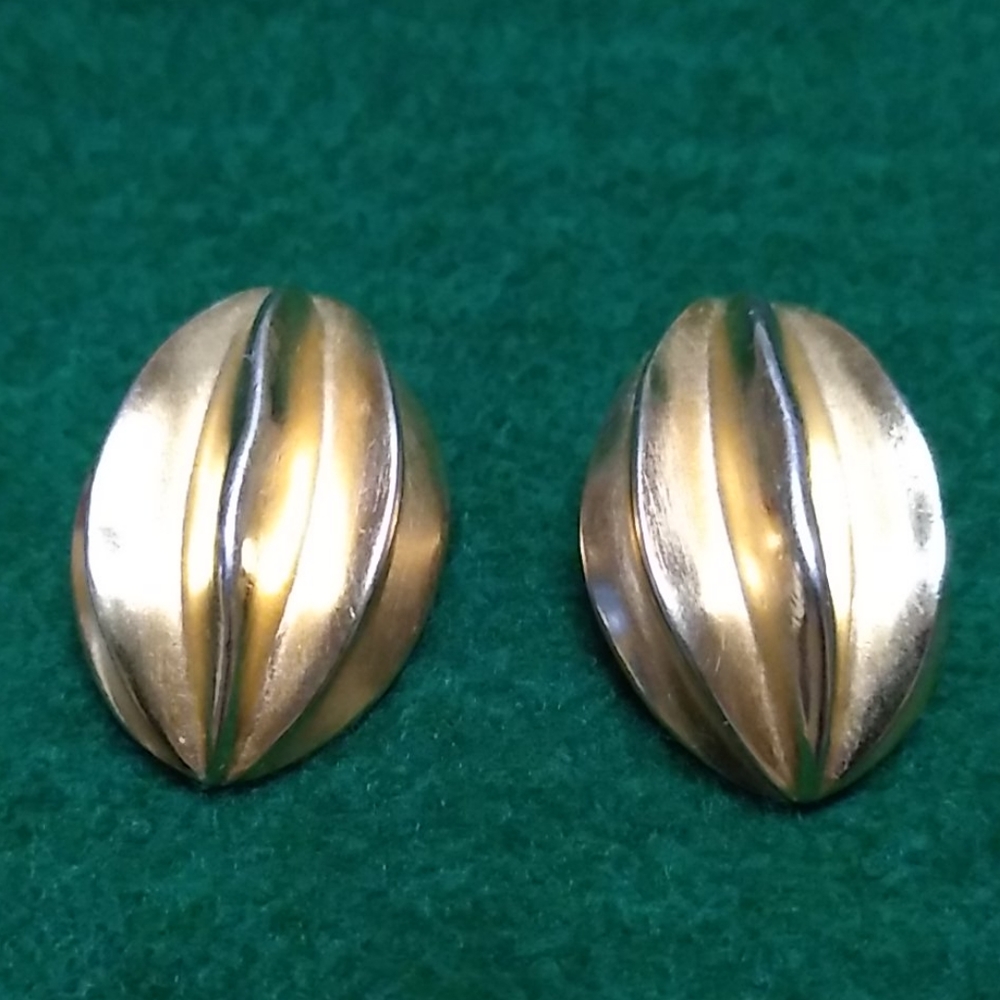 Givenchy Earrings Golden